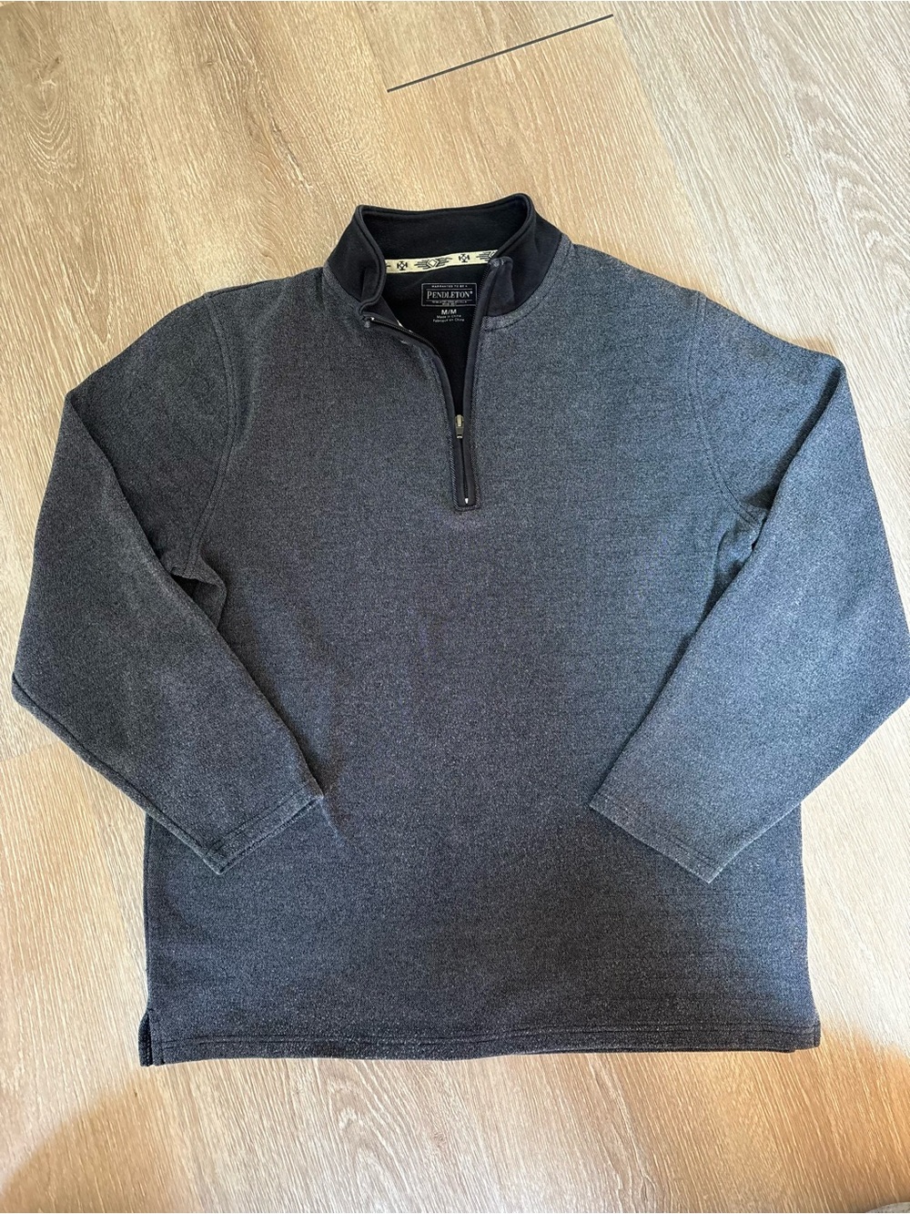 Pendleton Women’s Heathered Charcoal Gray Quarter-Zip Sweater size Medium